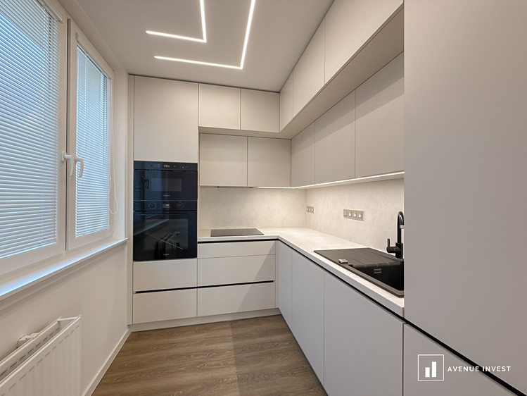 Prodej bytu 3+1 61 m² (Jednopodlažní) - foto 1