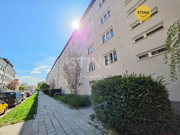 Prodej bytu 3+1 73 m² - foto 1