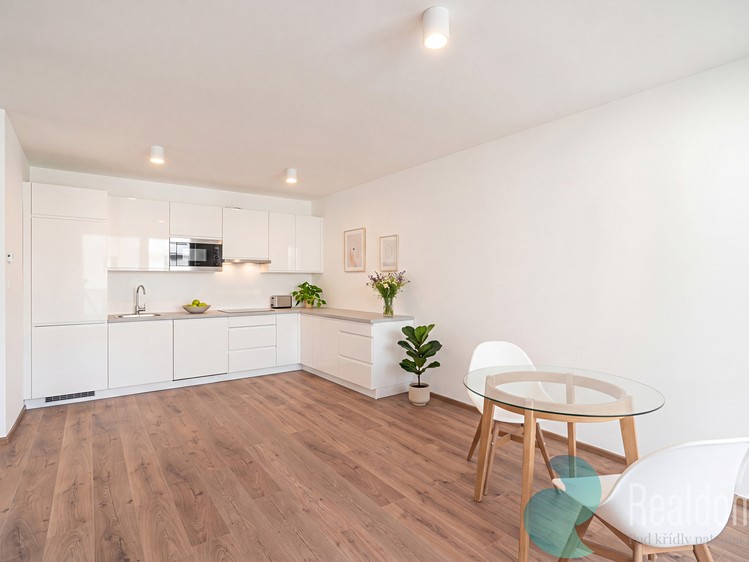 Prodej bytu 3+kk 64 m² - foto 6