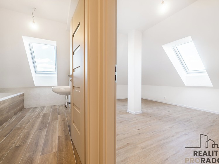 Prodej bytu 4+kk 170 m² (Mezonet) - foto 3