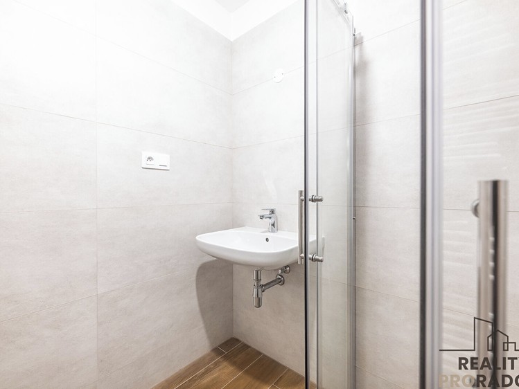 Prodej bytu 4+kk 90 m² - foto 4
