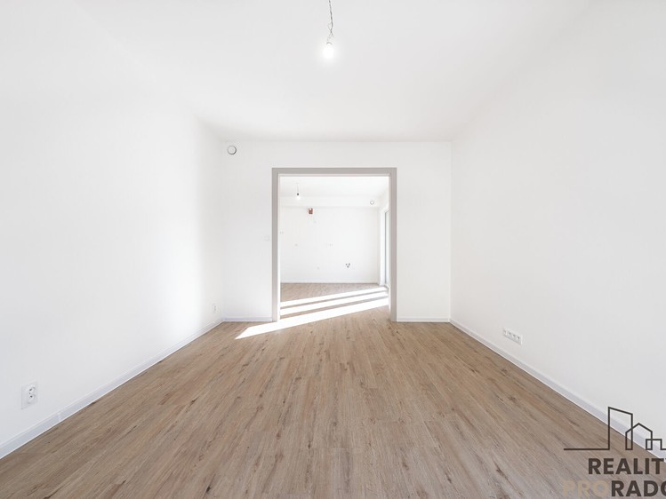 Prodej bytu 4+kk 90 m² - foto 6