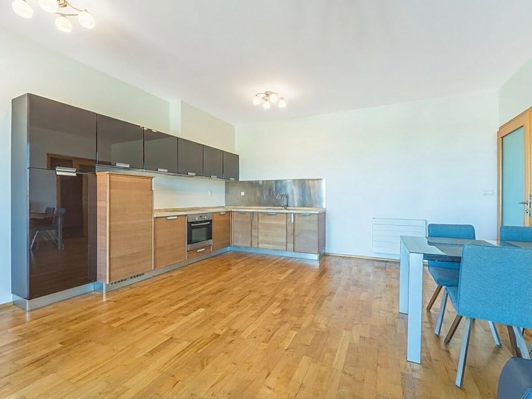 Prodej bytu 3+kk 98 m² - foto 8