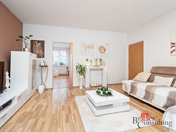 Prodej bytu 4+1 82 m² - foto 2