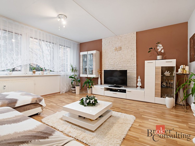 Prodej bytu 4+1 82 m² - foto 1