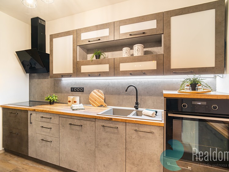 Prodej bytu 3+1 66 m² (Jednopodlažní) - foto 3