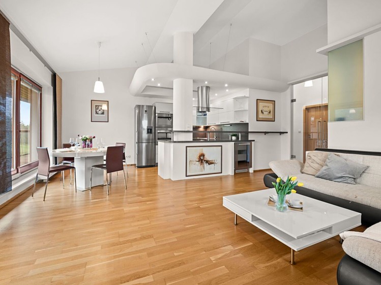 Prodej bytu 4+kk 94 m² - foto 1