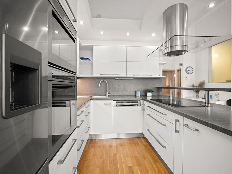 Prodej bytu 4+kk 94 m² - foto 5