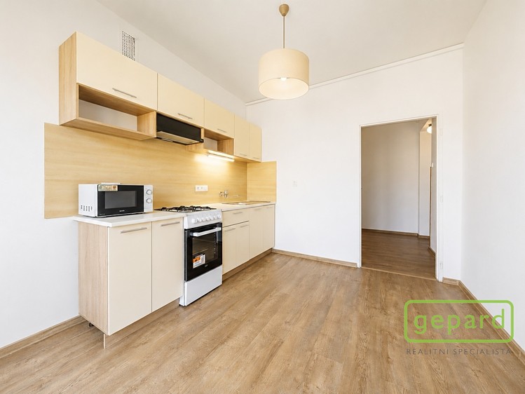 Prodej bytu 2+1 64 m² (Jednopodlažní) - foto 2