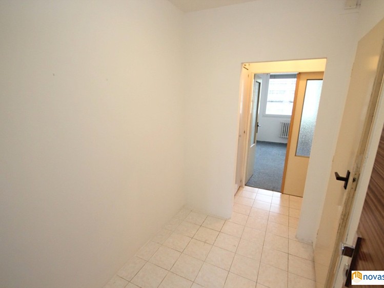 Pronájem bytu 2+kk 42 m² - foto 8