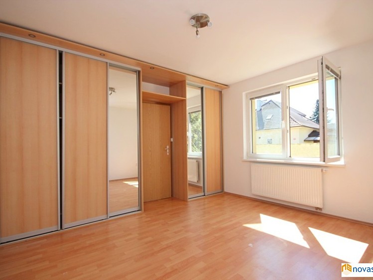 Pronájem bytu 2+kk 73 m² - foto 6