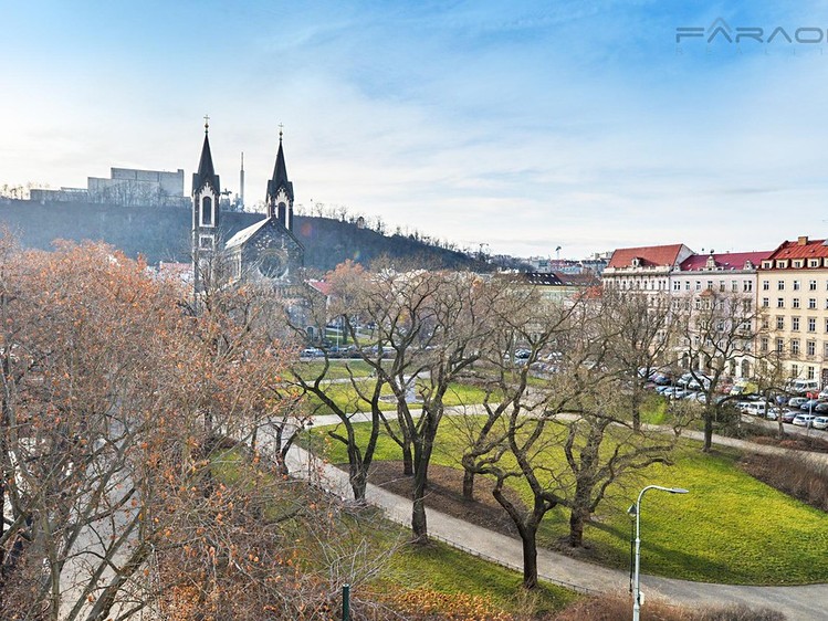 Pronájem bytu 2+1 75 m² - foto 3