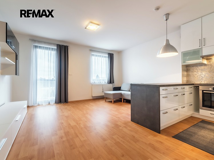 Pronájem bytu 2+kk 57 m² - foto 4