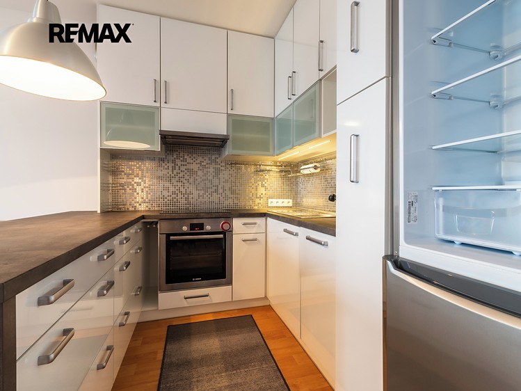 Pronájem bytu 2+kk 57 m² - foto 3