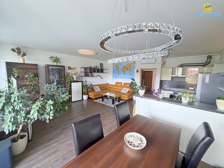Pronájem bytu 3+kk 100 m² - foto 2