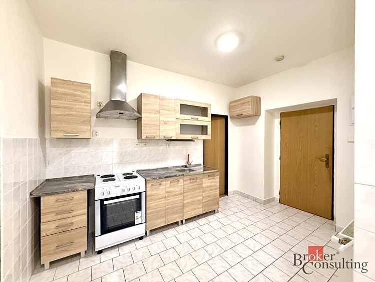 Pronájem bytu 2+1 67 m² - foto 1