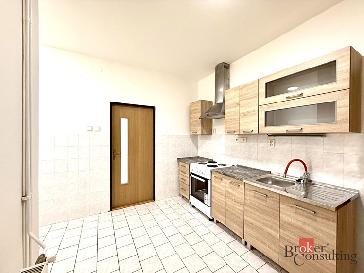 Pronájem bytu 2+1 67 m² - foto 6
