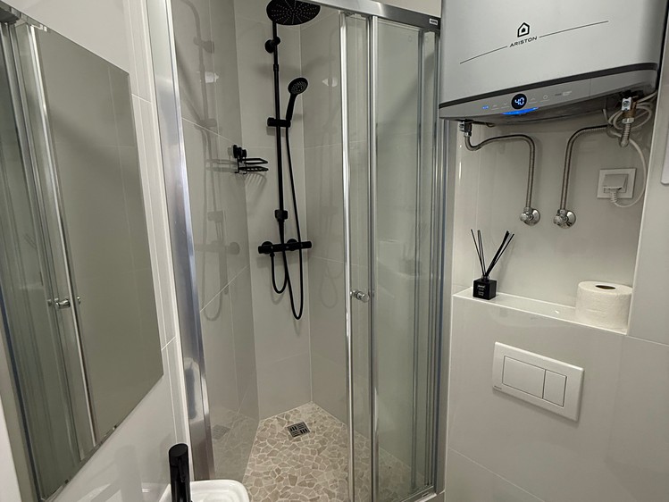 Pronájem bytu 1+kk 10 m² (Jednopodlažní) - foto 8