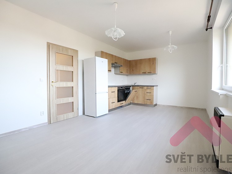 Pronájem bytu 1+kk 33 m² - foto 1