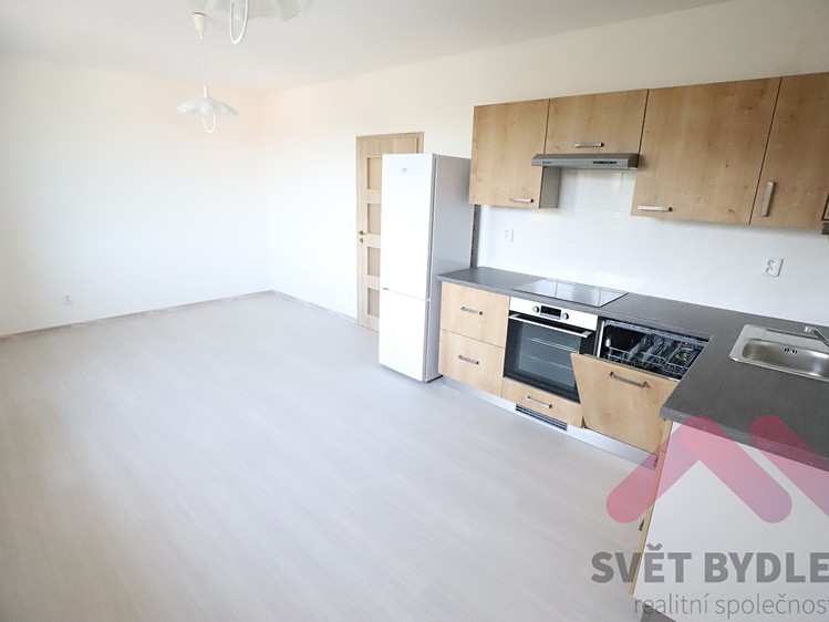 Pronájem bytu 1+kk 33 m² - foto 4