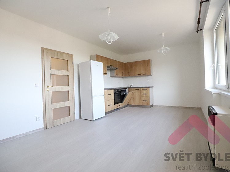 Pronájem bytu 1+kk 33 m² - foto 3