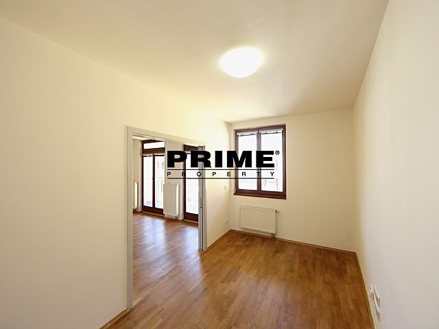 Pronájem bytu 5+1 168 m² (Mezonet) - foto 8