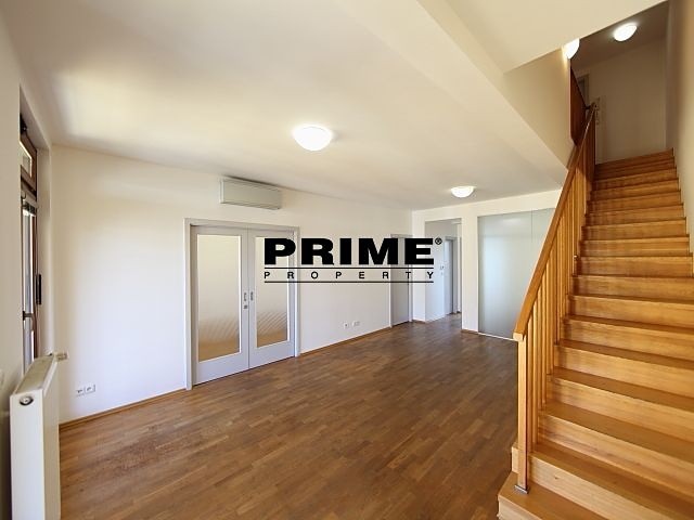 Pronájem bytu 5+1 168 m² (Mezonet) - foto 7