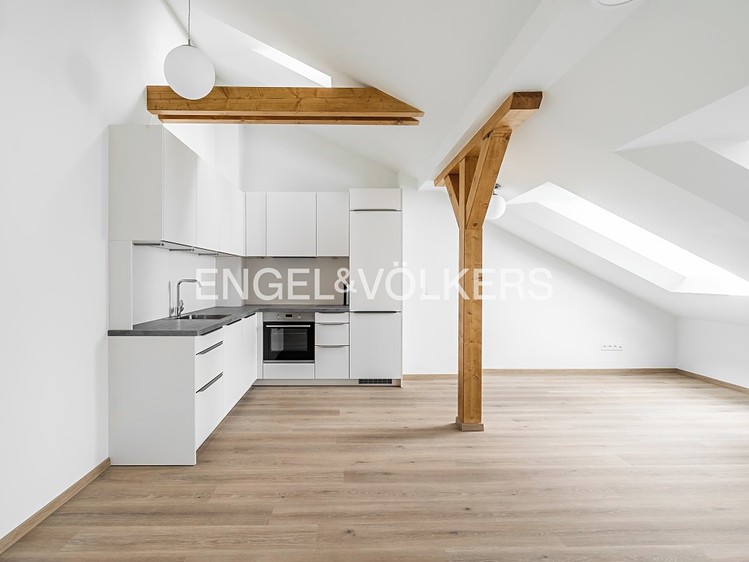 Pronájem bytu 3+kk 98 m² - foto 2