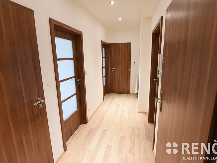 Pronájem bytu 3+kk 61 m² - foto 5
