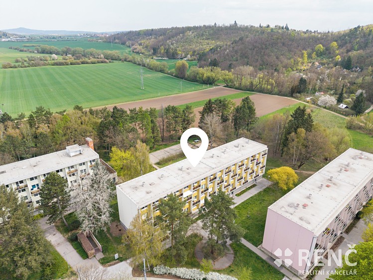 Pronájem bytu 3+1 75 m² - foto 2