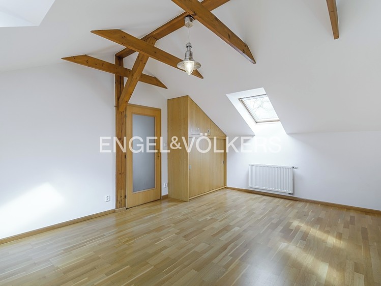 Pronájem bytu 4+kk 170 m² (Mezonet) - foto 5