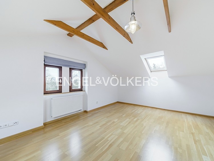Pronájem bytu 4+kk 170 m² (Mezonet) - foto 6