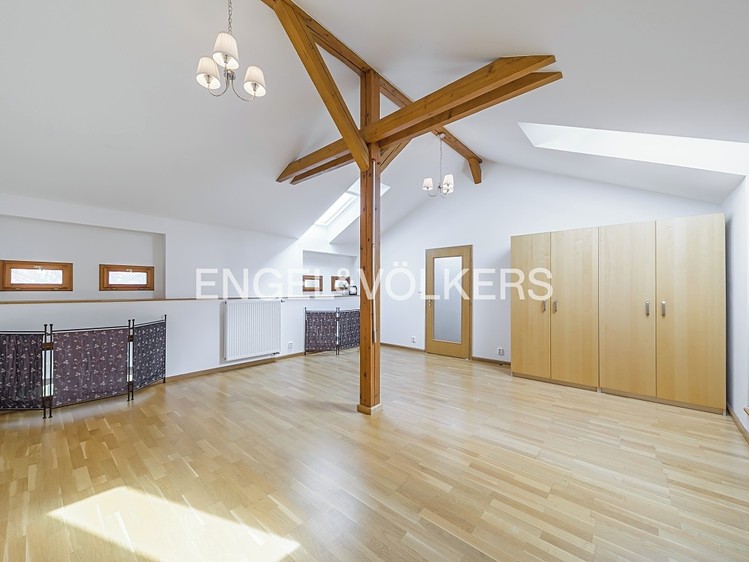 Pronájem bytu 4+kk 170 m² (Mezonet) - foto 7