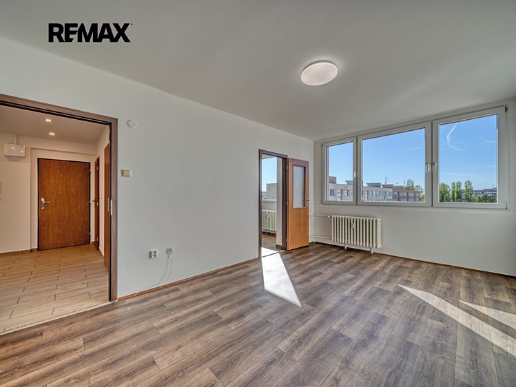Pronájem bytu 3+1 72 m² - foto 4
