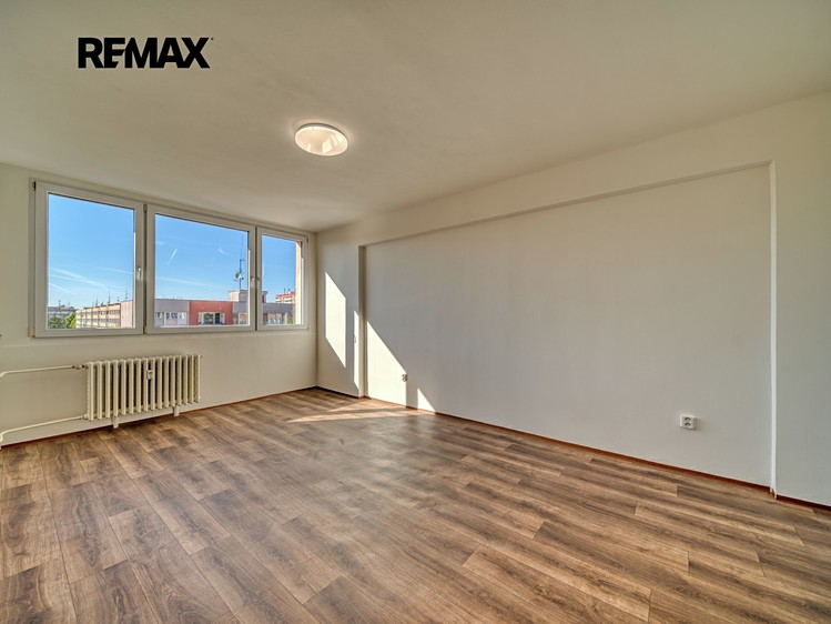 Pronájem bytu 3+1 72 m² - foto 5