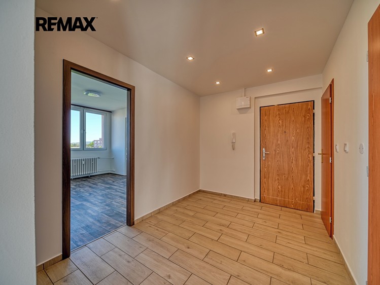 Pronájem bytu 3+1 72 m² - foto 6