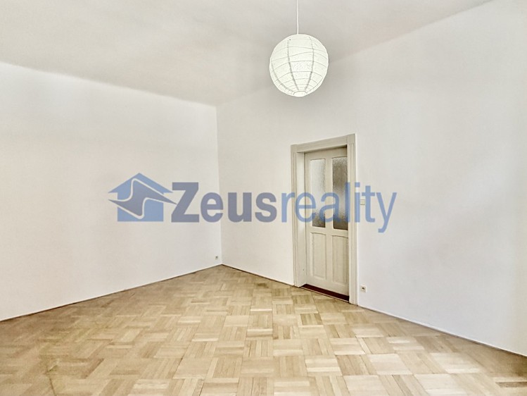 Pronájem bytu 2+1 66 m² - foto 4