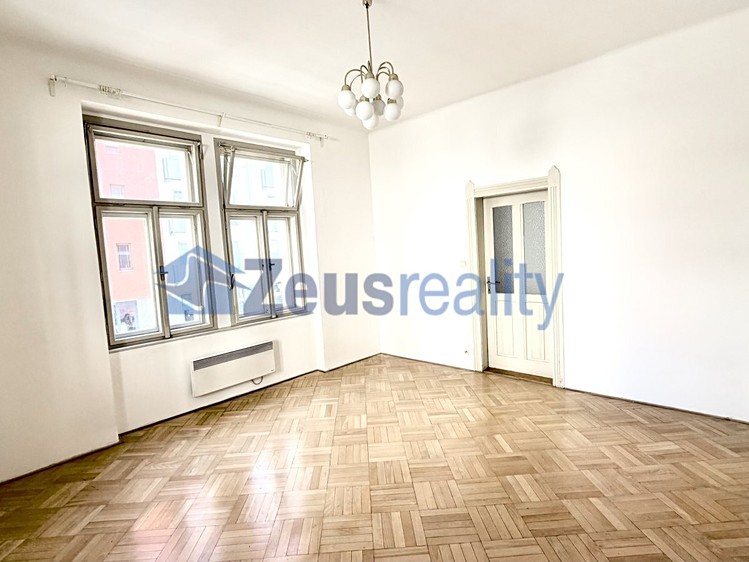 Pronájem bytu 2+1 66 m² - foto 7