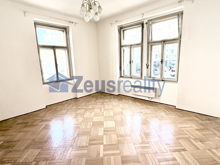 Pronájem bytu 2+1 66 m² - foto 6