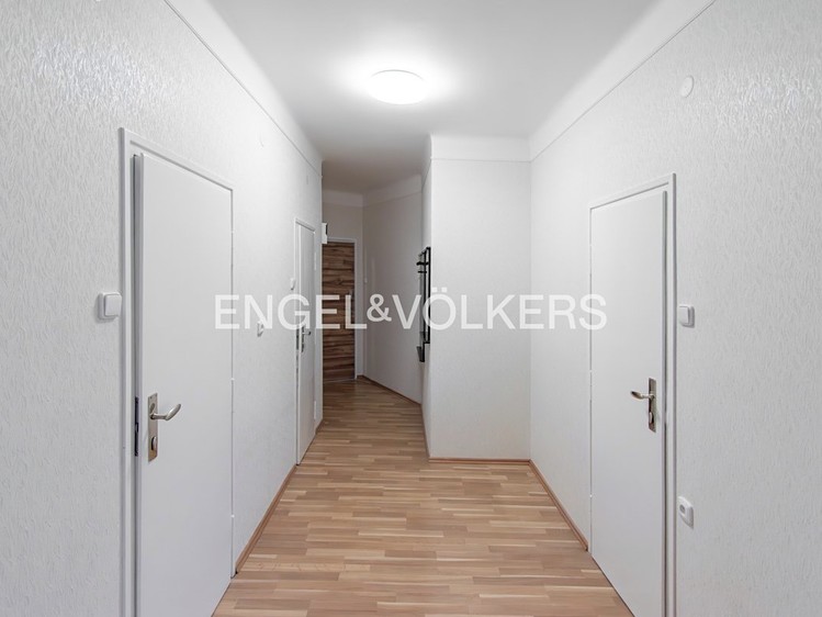 Pronájem bytu 1+1 48 m² - foto 6