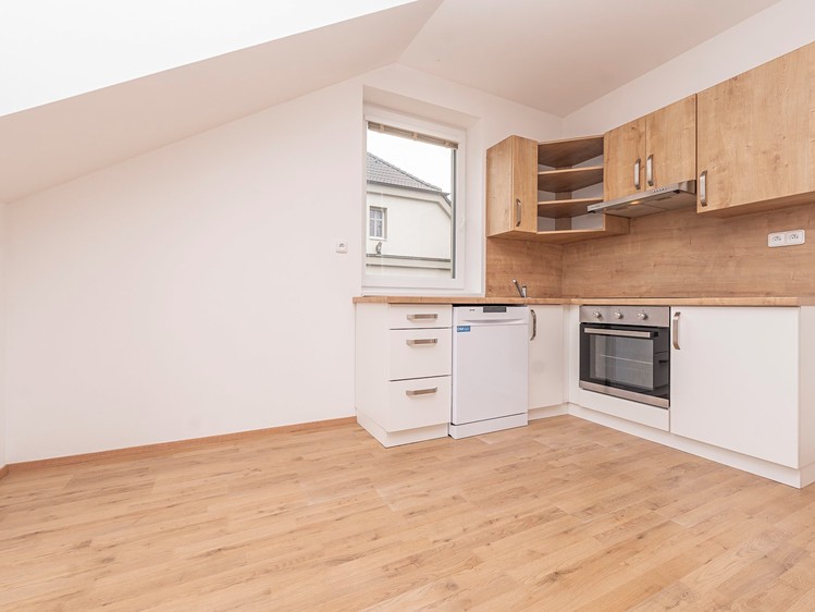 Pronájem bytu 3+kk 77 m² - foto 4