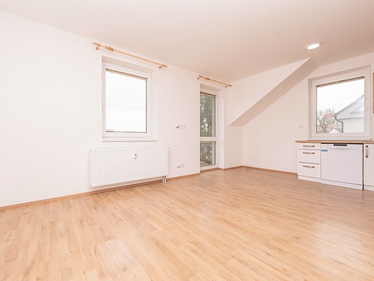 Pronájem bytu 3+kk 77 m² - foto 6