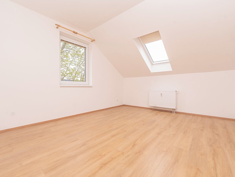Pronájem bytu 3+kk 77 m² - foto 8