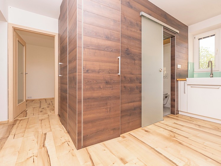 Pronájem bytu 3+1 56 m² - foto 8