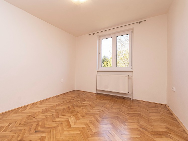Pronájem bytu 2+1 69 m² - foto 4