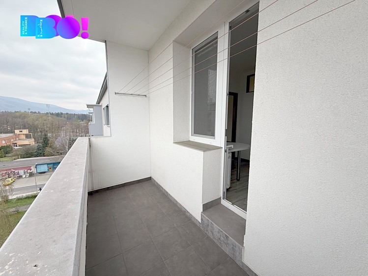Pronájem bytu 2+1 55 m² - foto 8