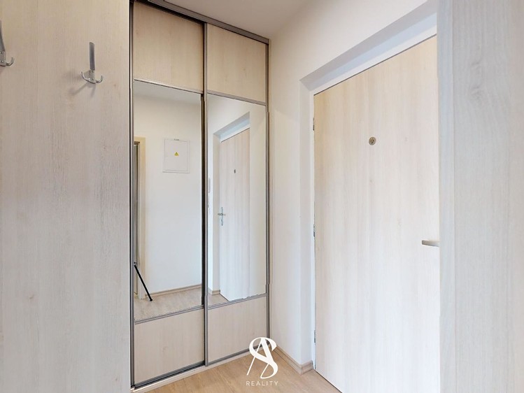Pronájem bytu 1+kk 38 m² - foto 7