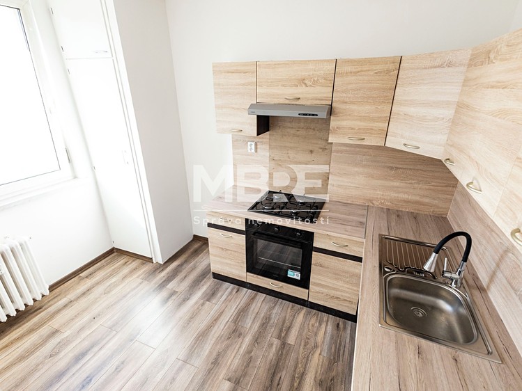 Pronájem bytu 2+1 44 m² - foto 2