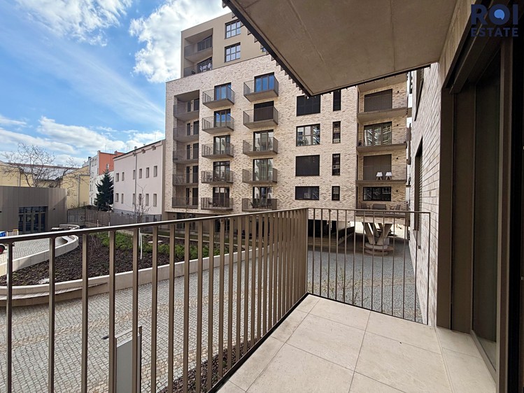 Pronájem bytu 1+kk 43 m² - foto 3