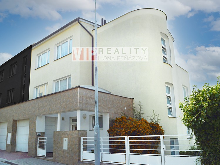 Pronájem bytu 2+1 61 m² - foto 1